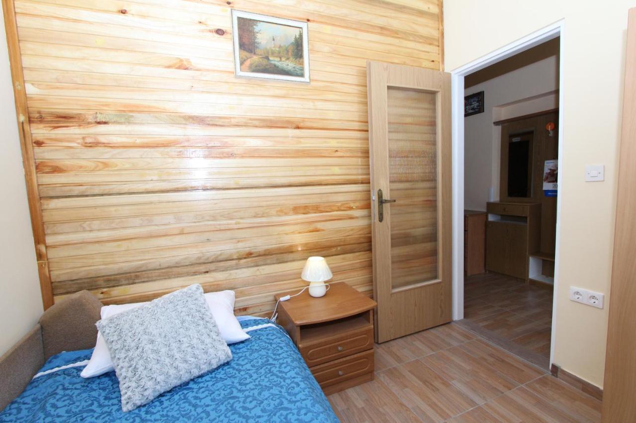 Apartment Oto Pula Extérieur photo
