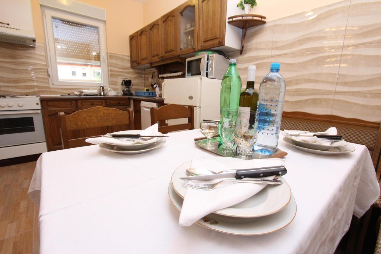 Apartment Oto Pula Extérieur photo