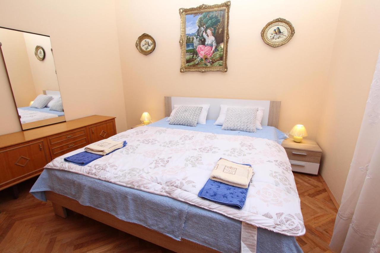 Apartment Oto Pula Extérieur photo